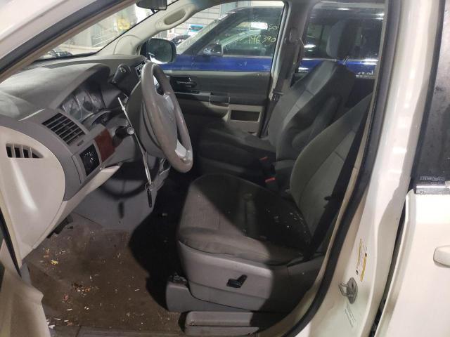 Photo 7 from auction – 2010 CHRYSLER TOWN & COU with VIN 2A4RR4DE5AR322810