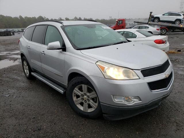 Photo 4 from auction – 2009 CHEVROLET TRAVERSE L with VIN 1GNEV23D79S101207