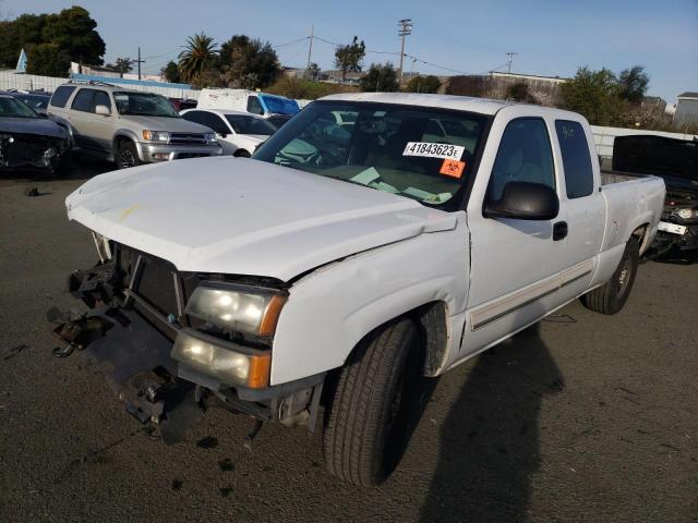CHEVROLET SILVERADO 2004 with VIN 2GCEC19V341101917 - Photo from auction