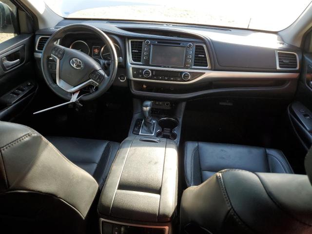 Photo 8 from auction – 2018 TOYOTA HIGHLANDER with VIN 5TDKZRFH0JS547736