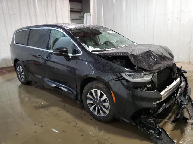 Photo 4 from auction – 2022 CHRYSLER PACIFICA H with VIN 2C4RC1L76NR173452