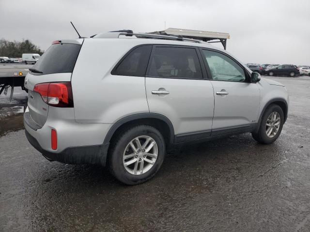 Photo 3 from auction – 2014 KIA SORENTO LX with VIN 5XYKTDA77EG498220