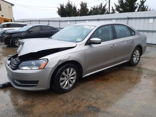 VOLKSWAGEN PASSAT S 2014 with VIN 1VWAP7A38EC021330 - Photo from auction
