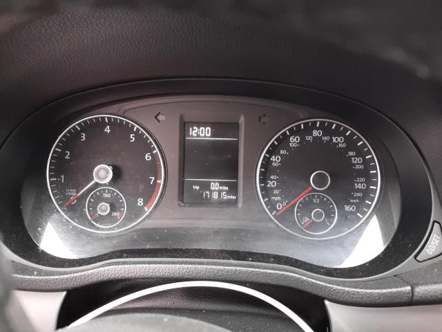 Photo 9 from auction – 2014 VOLKSWAGEN PASSAT S with VIN 1VWAP7A38EC021330