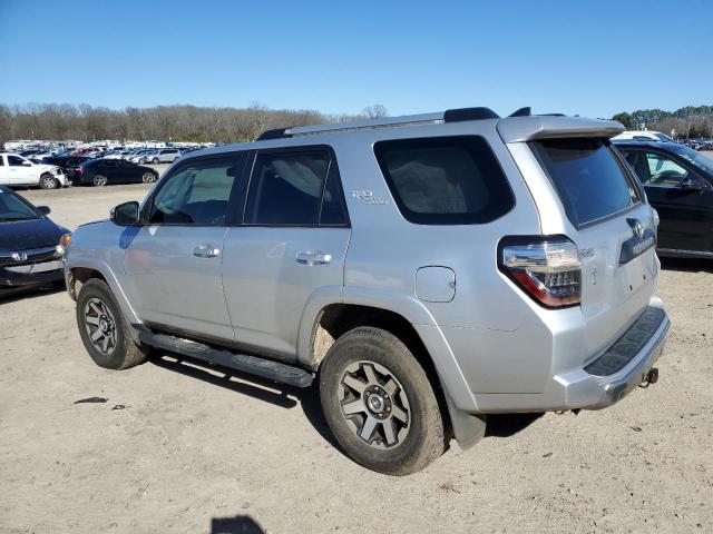 Photo 2 from auction – 2017 TOYOTA 4RUNNER SR with VIN JTEBU5JR6H5409122