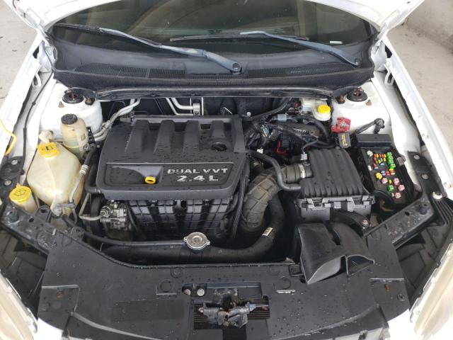 Photo 11 from auction – 2012 CHRYSLER 200 TOURIN with VIN 1C3BCBEB7CN215683