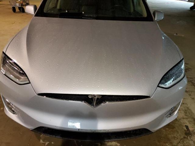 Photo 11 from auction – 2016 TESLA MODEL X with VIN 5YJXCAE24GF001721