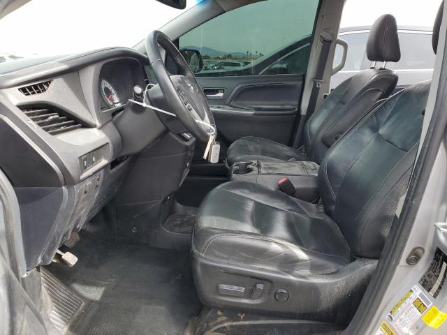 Photo 7 from auction – 2017 TOYOTA SIENNA SE with VIN 5TDXZ3DC9HS812237