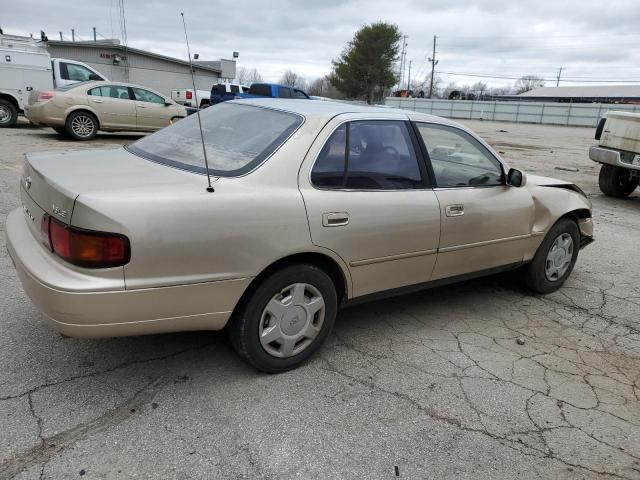 Photo 3 from auction – 1995 TOYOTA CAMRY LE with VIN JT2GK12E7S0090752