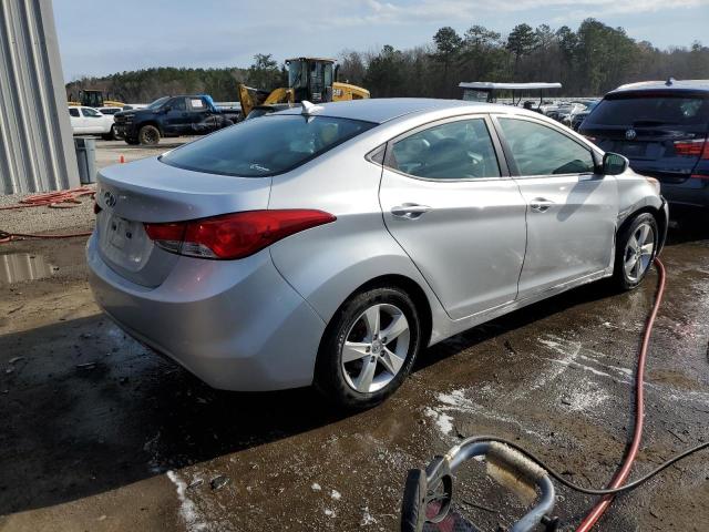 Photo 3 from auction – 2012 HYUNDAI ELANTRA GL with VIN 5NPDH4AE3CH091364
