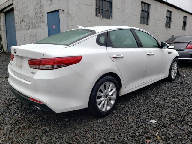 Photo 3 from auction – 2016 KIA OPTIMA EX with VIN 5XXGU4L33GG107052