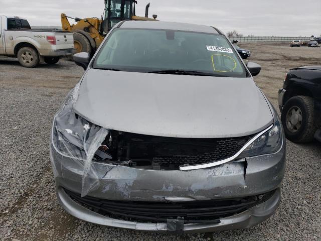 Photo 5 from auction – 2017 CHRYSLER PACIFICA T with VIN 2C4RC1DG0HR676185