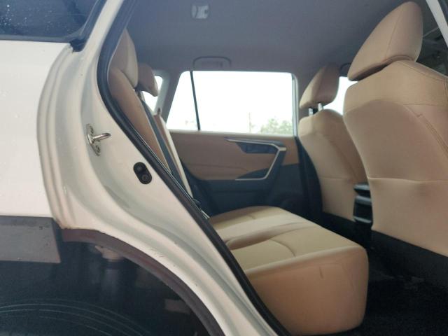 Photo 11 from auction – 2019 TOYOTA RAV4 LE with VIN 2T3H1RFV3KW038165