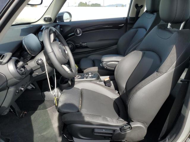 Photo 7 from auction – 2023 MINI COOPER SE with VIN WMW13DJ02P2S79268
