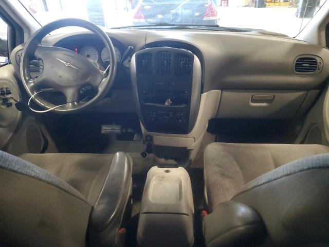 Photo 8 from auction – 2005 CHRYSLER TOWN & COU with VIN 2C4GP54L55R443995