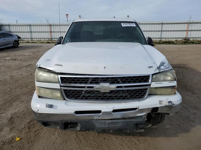 Photo 5 from auction – 2006 CHEVROLET SILVERADO with VIN 1GCEK19B96Z217500