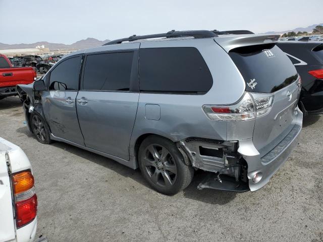 Photo 2 from auction – 2017 TOYOTA SIENNA SE with VIN 5TDXZ3DC9HS812237