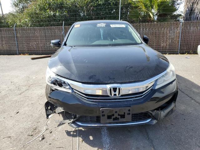 Photo 5 from auction – 2017 HONDA ACCORD EX with VIN 1HGCR2F79HA027191
