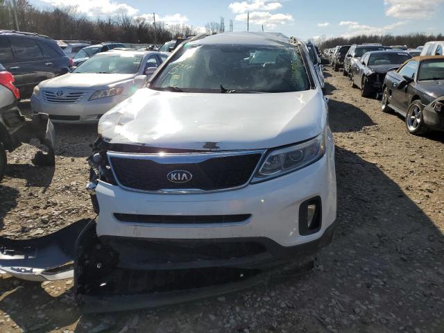 Photo 5 from auction – 2015 KIA SORENTO LX with VIN 5XYKT4A66FG597958