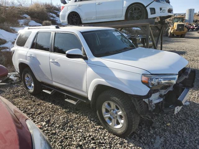 Photo 4 from auction – 2019 TOYOTA 4RUNNER SR with VIN JTEBU5JRXK5628947