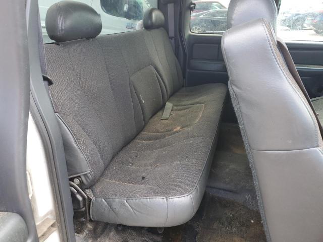 Photo 10 from auction – 2000 CHEVROLET SILVERADO with VIN 2GCEC19W6Y1358004