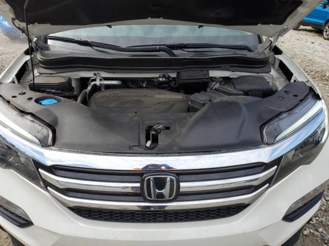 Photo 12 from auction – 2017 HONDA PILOT TOUR with VIN 5FNYF5H96HB032367
