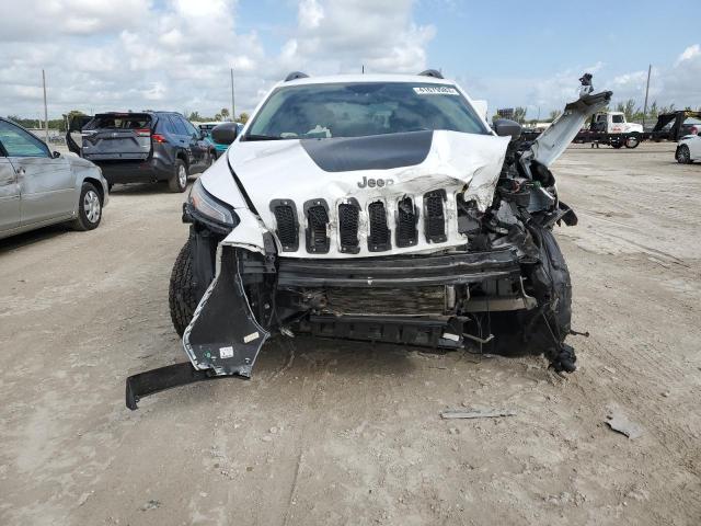 Photo 5 from auction – 2017 JEEP CHEROKEE T with VIN 1C4PJMBS4HD217301