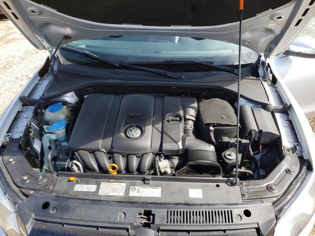 Photo 11 from auction – 2012 VOLKSWAGEN PASSAT SE with VIN 1VWBP7A36CC090423
