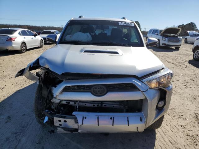 Photo 5 from auction – 2017 TOYOTA 4RUNNER SR with VIN JTEBU5JR6H5409122