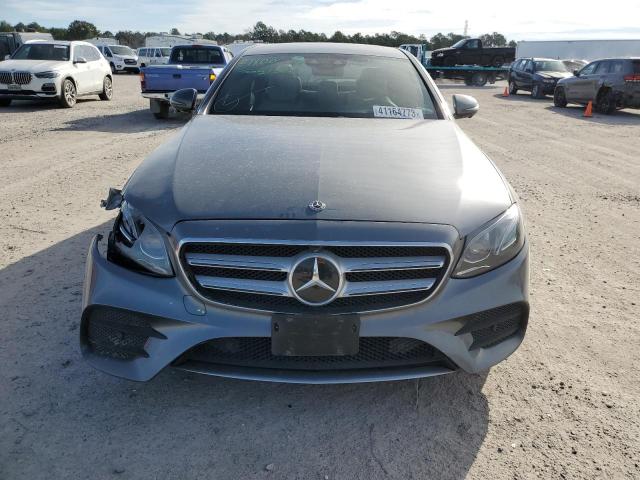 Photo 5 from auction – 2017 MERCEDES-BENZ E 300 with VIN WDDZF4JBXHA289543