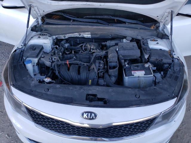 Photo 11 from auction – 2017 KIA OPTIMA LX with VIN 5XXGT4L36HG140860
