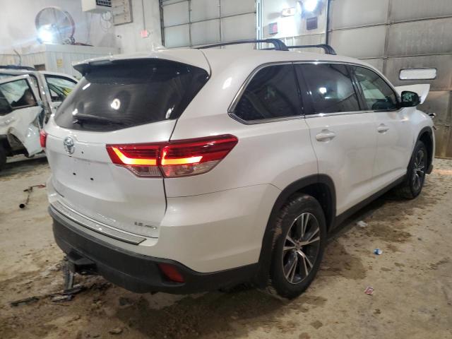 Photo 3 from auction – 2019 TOYOTA HIGHLANDER with VIN 5TDBZRFH0KS714582