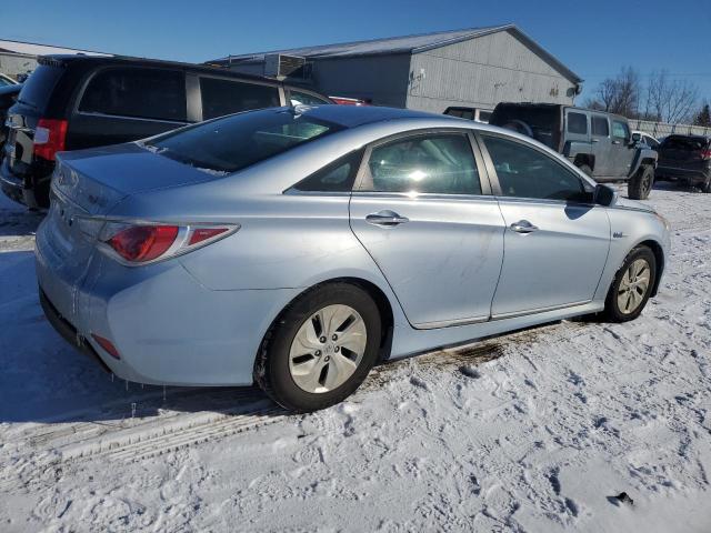 Photo 3 from auction – 2013 HYUNDAI SONATA HYB with VIN KMHEC4A49DA076558