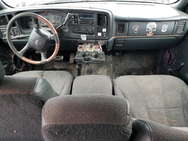 Photo 8 from auction – 2000 CHEVROLET SILVERADO with VIN 2GCEK19V0Y1333030
