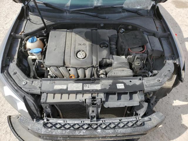 Photo 11 from auction – 2013 VOLKSWAGEN PASSAT S with VIN 1VWAP7A34DC099750