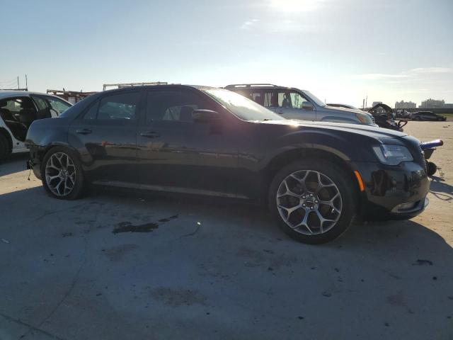 Photo 4 from auction – 2016 CHRYSLER 300 S with VIN 2C3CCABG2GH111308