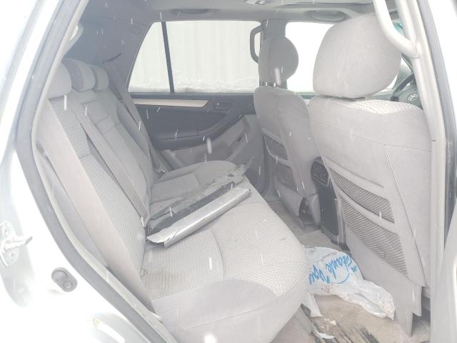 Photo 11 from auction – 2004 TOYOTA 4RUNNER SR with VIN JTEBU14R240055188