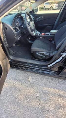 Photo 5 from auction – 2016 CHRYSLER 200 LIMITE with VIN 1C3CCCAB1GN179690