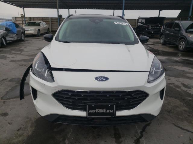 Photo 5 from auction – 2021 FORD ESCAPE SE with VIN 1FMCU0G61MUB31203