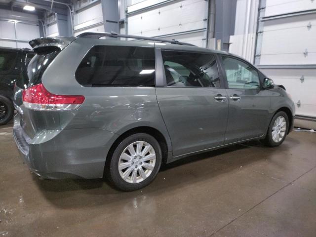 Photo 3 from auction – 2013 TOYOTA SIENNA XLE with VIN 5TDDK3DC7DS054271