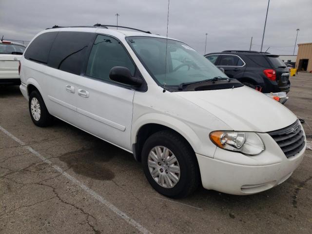 Photo 4 from auction – 2005 CHRYSLER TOWN & COU with VIN 2C4GP44R55R133585