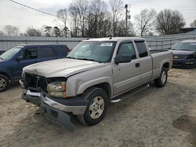 CHEVROLET SILVERADO 2004 with VIN 1GCEK19T54E193936 - Photo from auction