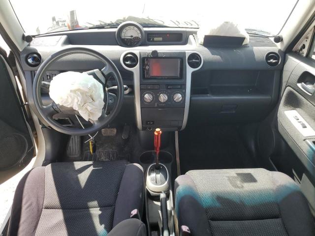 Photo 8 from auction – 2005 TOYOTA SCION XB with VIN JTLKT324954005705