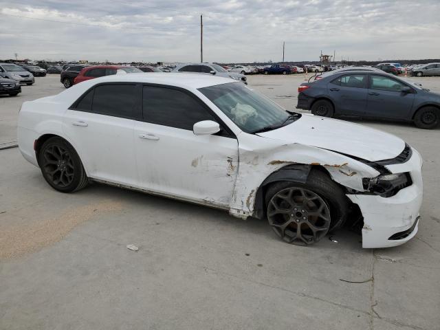 Photo 4 from auction – 2016 CHRYSLER 300 S with VIN 2C3CCABG2GH287226