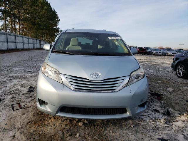 Photo 5 from auction – 2016 TOYOTA SIENNA LE with VIN 5TDKK3DC0GS735920