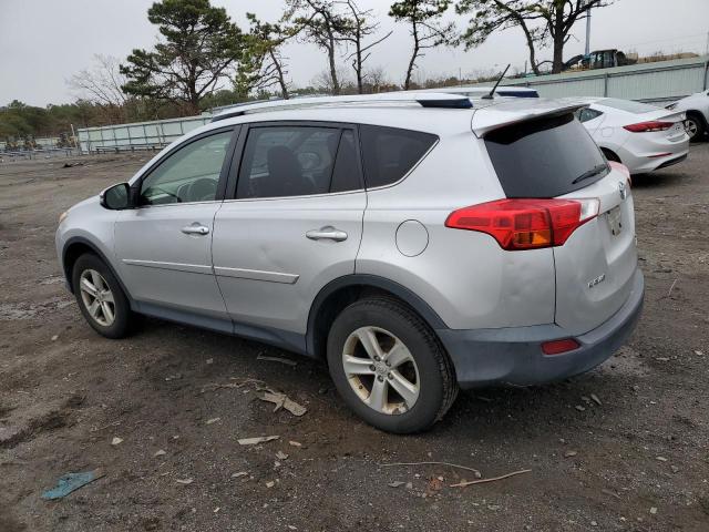 Photo 2 from auction – 2013 TOYOTA RAV4 XLE with VIN JTMRFREV2D5025733