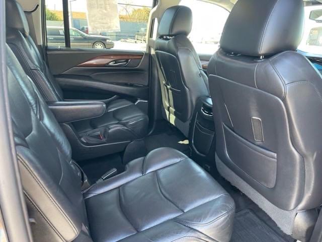 Photo 6 from auction – 2019 CADILLAC ESCALADE E with VIN 1GYS3GKJ1KR100843