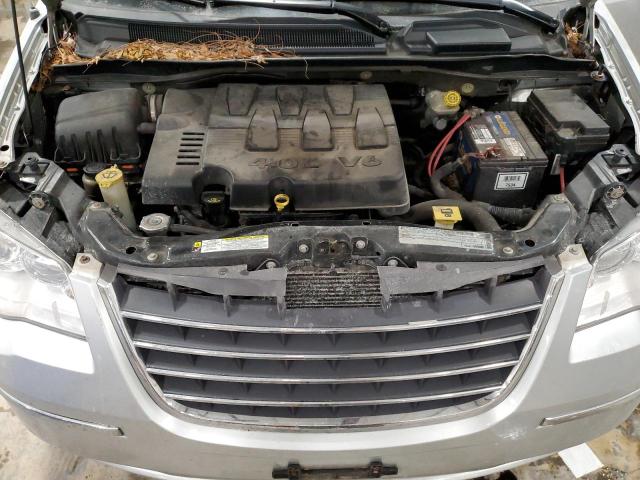 Photo 12 from auction – 2010 CHRYSLER TOWN & COU with VIN 2A4RR6DX4AR137256