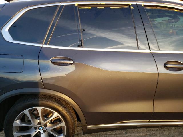 Photo 11 from auction – 2021 BMW X5 SDRIVE with VIN 5UXCR4C01M9F30552
