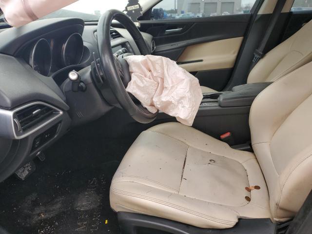 صورة رقم 7 من المزاد - 2017 JAGUAR XE مع VIN SAJAR4BG3HA969522